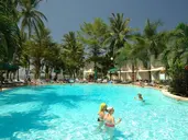Travellers Beach Hotel & Club