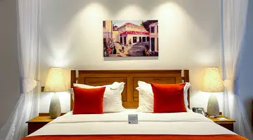 Travellers Beach Hotel & Club