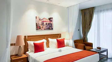 Travellers Beach Hotel & Club