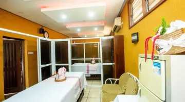 Travellers Beach Hotel & Spa