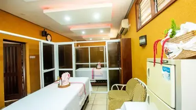 Travellers Beach Hotel & Spa
