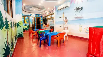 Travellers Beach Hotel & Spa