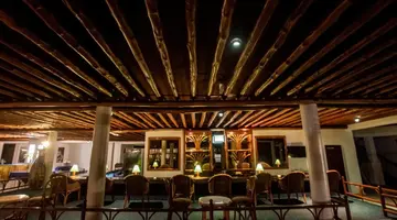 Travellers Beach Hotel & Spa