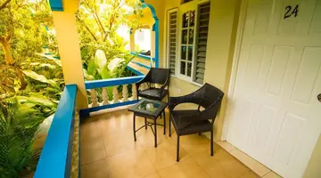 Travellers Beach Resort