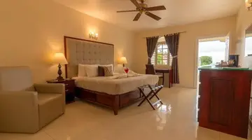 Travellers Beach Resort
