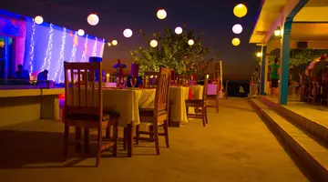Travellers Beach Resort