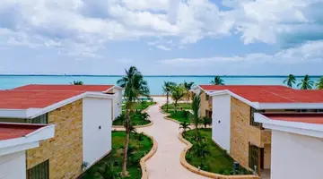 Treetop by Eight Continents Zanzibar