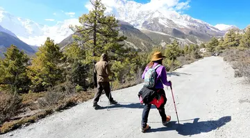 Trekking Wokół Annapurny