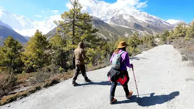 Trekking Wokół Annapurny