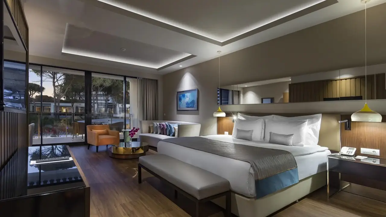 Trendy Lara Hotel