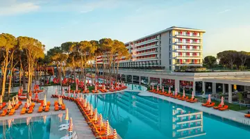 Trendy Perge Resort & Suites
