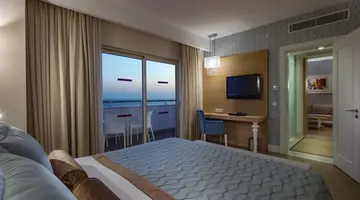 Trendy Verbena Beach