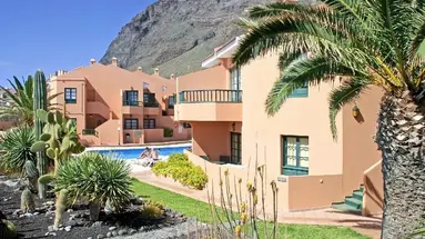 Tres Palmeras