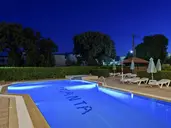 Trianta Apartments
