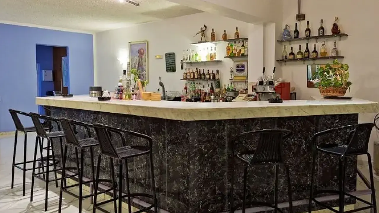 Trianta Apartments