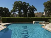 Trianta Apartments