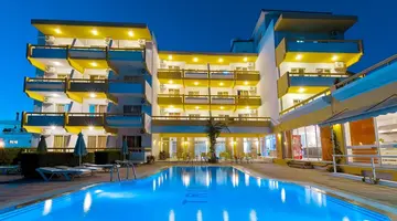 Trianta Hotel Apartmentos