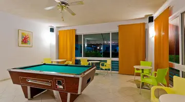 Trianta Hotel Apartmentos