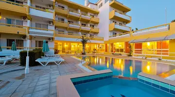 Trianta Hotel Apartmentos