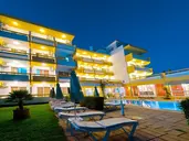 Trianta Hotel Apartmentos