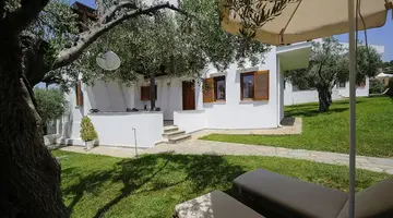 Trikorfo Beach Villas