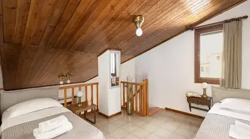 Trikorfo Beach Villas