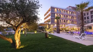 Tris3 Hotel