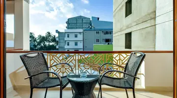 Triton Beach Hotel & Spa