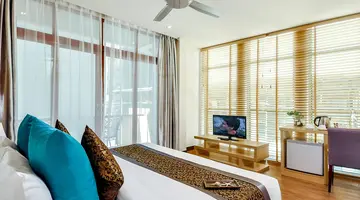 Triton Beach Hotel & Spa