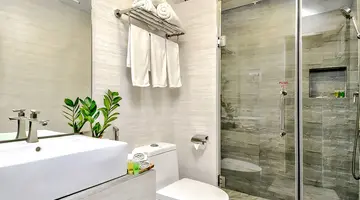 Triton Beach Hotel & Spa