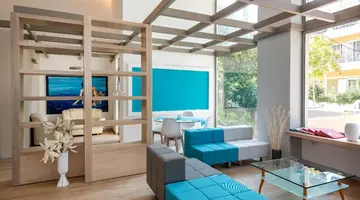 Triton Hotel