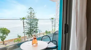 Triton Hotel