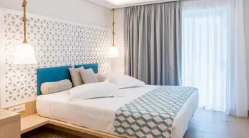 Triton Hotel
