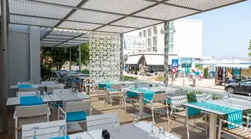 Triton Hotel
