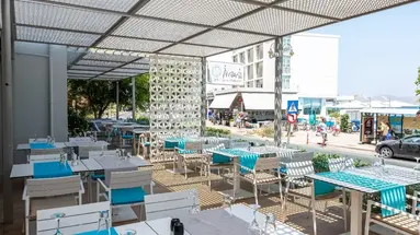 Triton Hotel