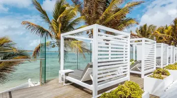 Tropical Attitude Hotel