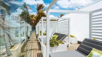 Tropical Attitude Hotel