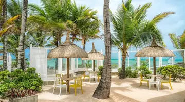 TROPICAL ATTITUDE