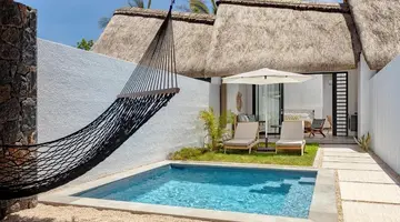 TROPICAL ATTITUDE