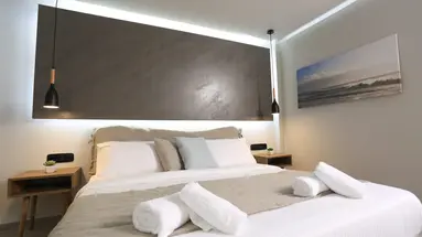 TROPICAL HOTEL