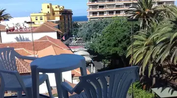 Tropical Hotel