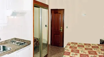 Tropical Hotel