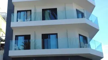 Tropical Hotel