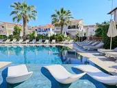 Tropical Hotel