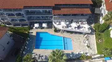 TROPICAL HOTEL