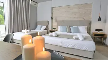 TROPICAL HOTEL