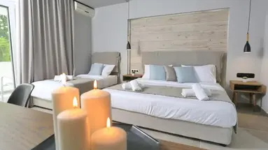 TROPICAL HOTEL