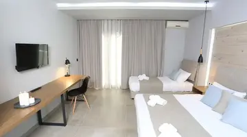 Tropical Hotel