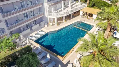 Tropical Hotel