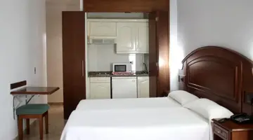 Tropical Hotel